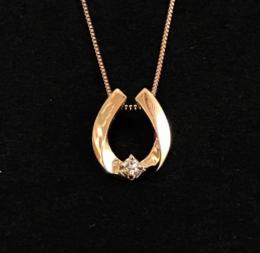 【花凛先生念入れ付き】幸運を呼ぶ馬蹄型ダイヤモンド付きピンクゴールドネックレス